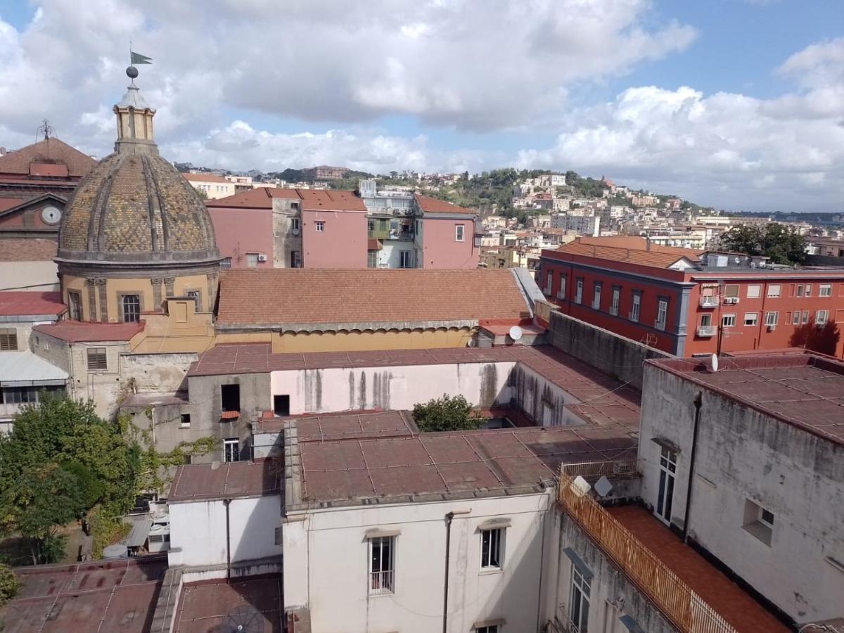 Ferienwohnung Uno Sguardo Sui Tetti Neapel Exterior foto