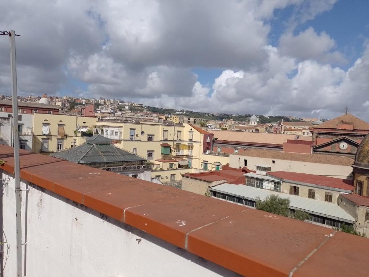 Ferienwohnung Uno Sguardo Sui Tetti Neapel Exterior foto